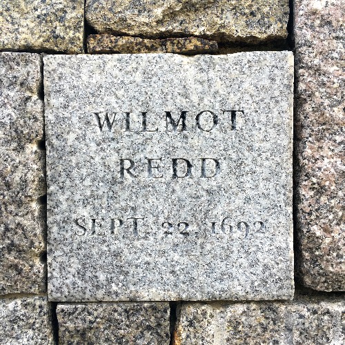 plaque commémorative de wilmot redd pendu à salem le 22 septembre 1692